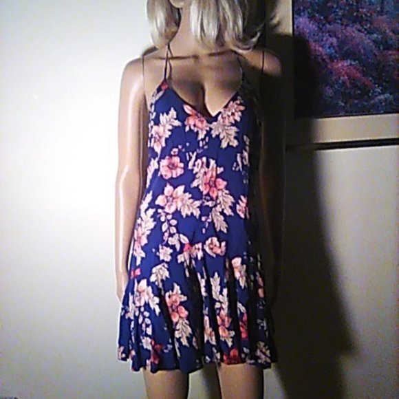 Forever 21 Dresses & Skirts - Forever 21 Mini Dress M Navy Floral Sundress